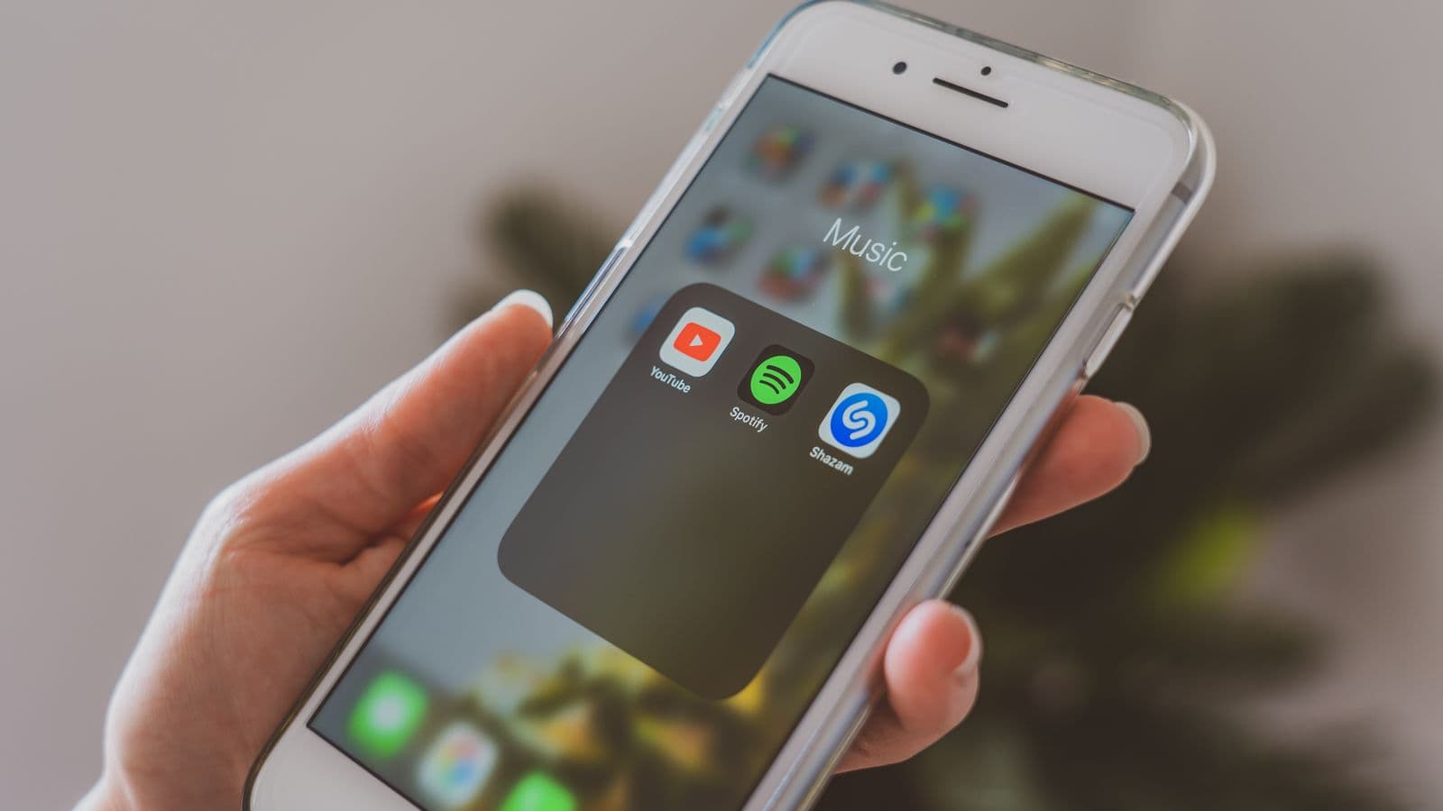 Apple Intelligence en 2026: qué es y qué puede hacer la nueva Siri con IA